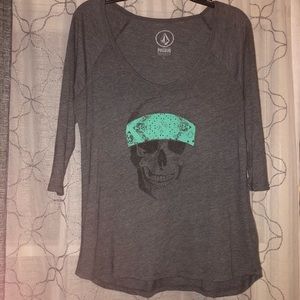 Gently used Skull Top